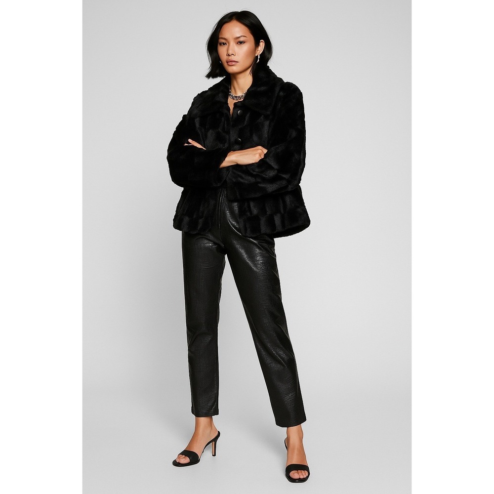 NWT Yoki NY Black Vegan Faux Fur Shearling Style Coat‎ Size Medium Winter Formal